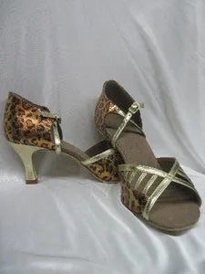 2.5" Flor -- Flare Heel Latin Sandal -- Leopard/Gold Move Bold quick dry