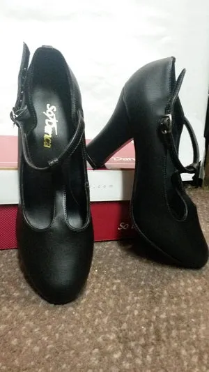3.5" Joanne -- T-Strap Character Shoe -- Black Firm Edge Comfort toe
