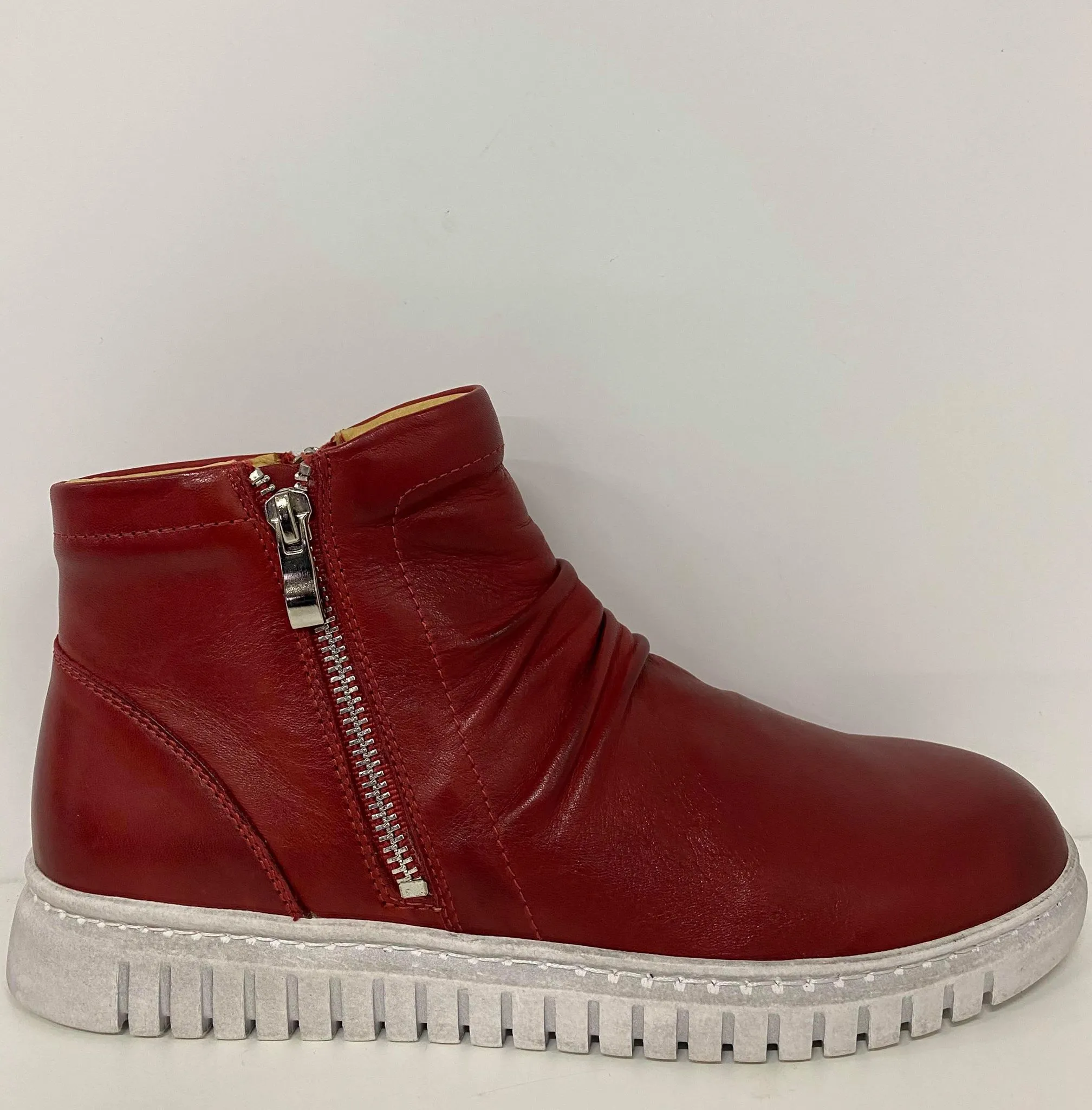 Clasp Rouched Zip By Eos day trip