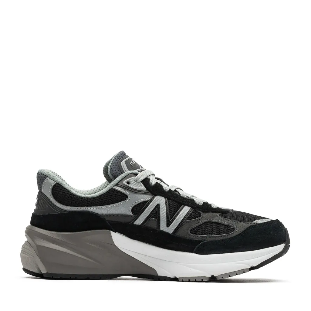 New Balance FuelCell 990v6 (GS) - Black/Silver running in a fen area shoes orthopedic running shoes