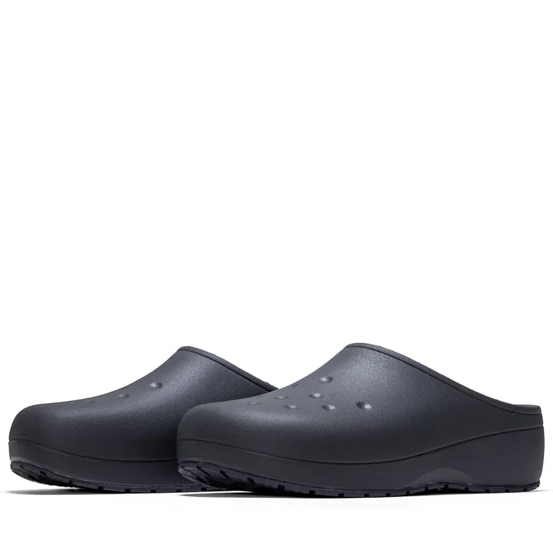 Crocs Classic Quiet Clog - Black Sand Pool Ready