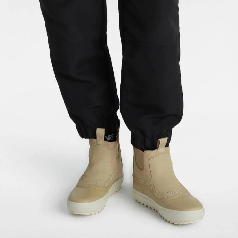 Training Ground Fashion Forward Vans Standard Mid Chelsea MTE in Beige