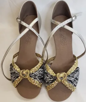 Moist Guard Week Easy 2.5" Amara -- Flare Heel Latin Sandal -- Silver/Gold