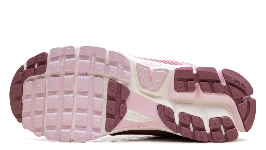 Breathable Upper Nike Zoom Vomero 5 Elemental Pink (Women's)