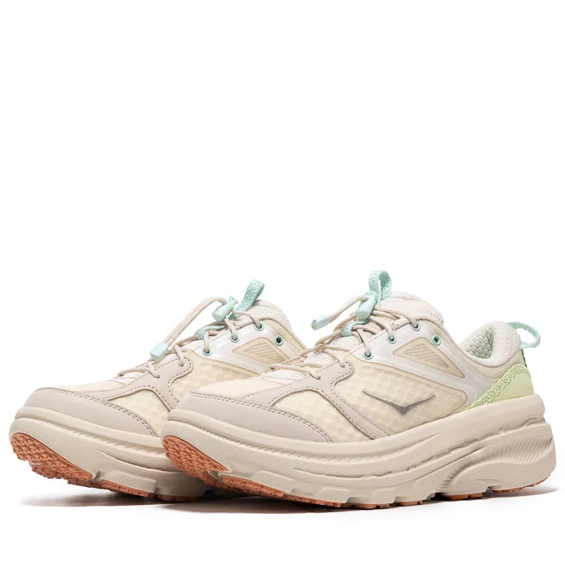 running in a snow - covered area shoes flexible - sole shoes Hoka U Bondi B3LS - Oat Milk