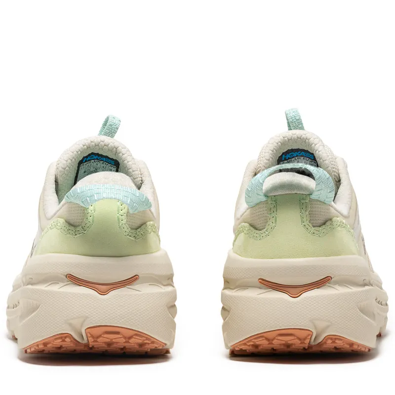 Hoka U Bondi B3LS - Oat Milk FlexibleSole running with a watch