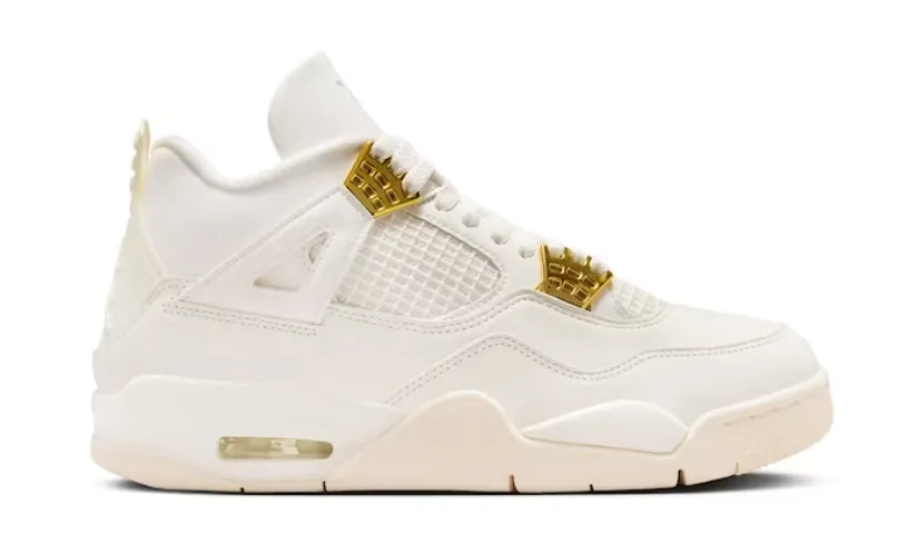 Jordan 4 Retro Metallic Gold Clean Step