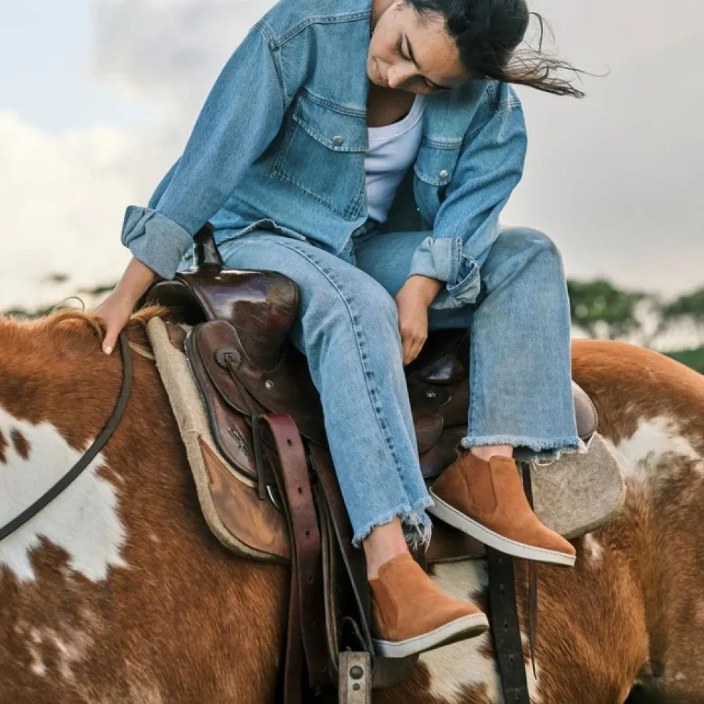 Clean Finish Low Top OluKai Women's Pehuea Mid in Fox