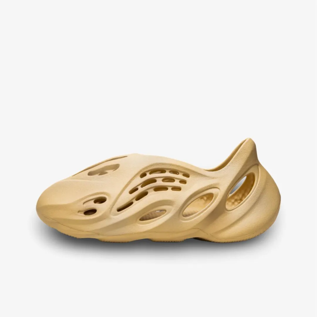 (Men's) adidas Yeezy Foam Runner 'Desert Sand' (2022) GV6843 Comfort Lightweight