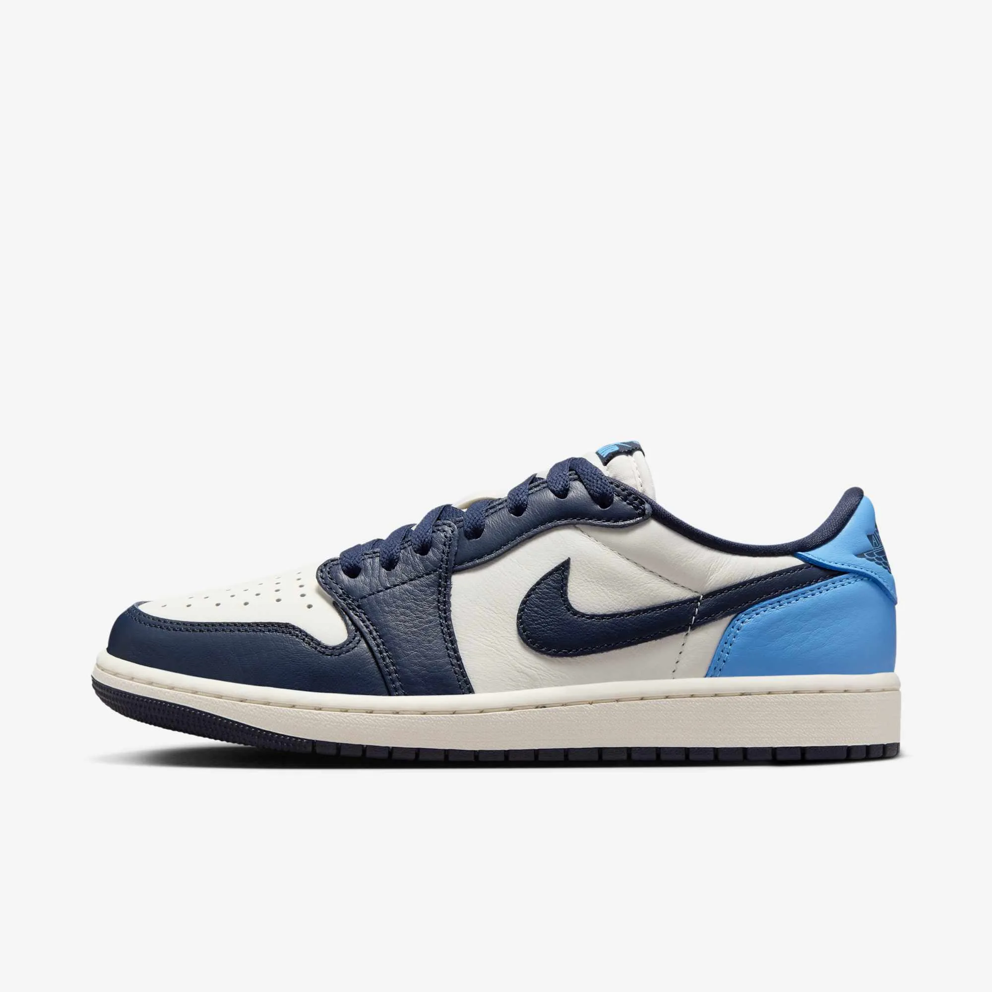 Lifestyle Choice Core Cushion (Men's) Air Jordan 1 Low Retro OG 'UNC / Obsidian' (2025) CZ0790-400