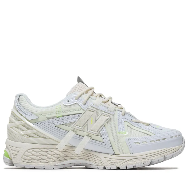 New Balance 1906A - White/Mint Flash running for coordination Outdoor Traction