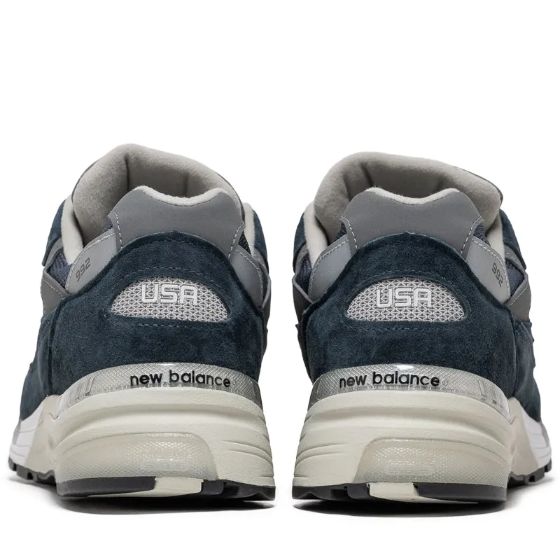 flexible - sole - feature shoes New Balance Made In USA 992 - Navy/Grey