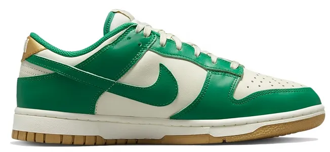 Field Walk Match All Nike Dunk Low Malachite University Gold (W)