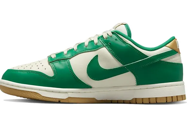 Nike Dunk Low Malachite University Gold (W) Narrow Fit Sole Soft
