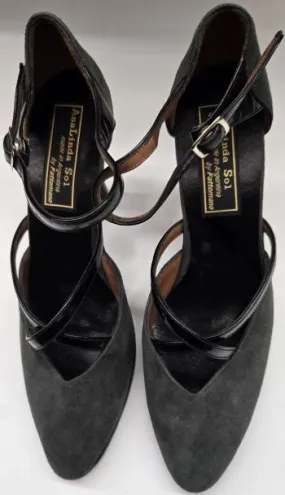 Short Trip 3.5" Vala -- Women's Tango Shoe -- Grey Suede/Black Patent