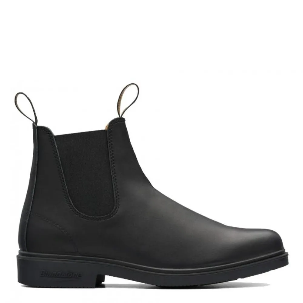 Blundstone Dress 068 in Black Zipper Closure Durable Design Crisp Lines