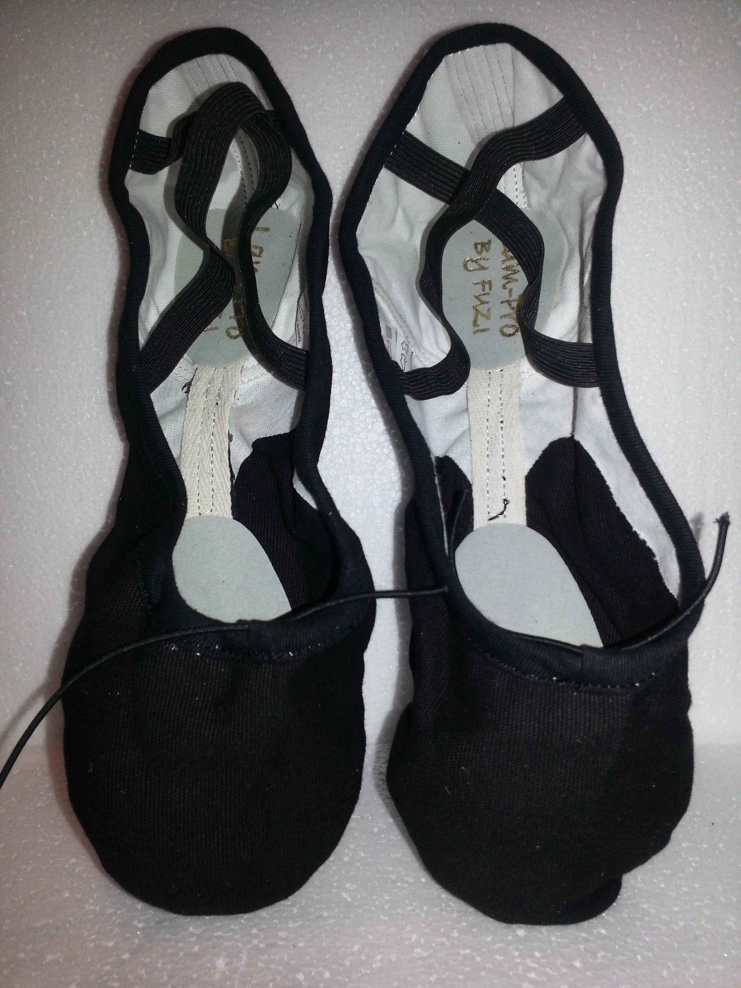 Month Strong Lam Pro -- Canvas Split Sole Ballet -- Black