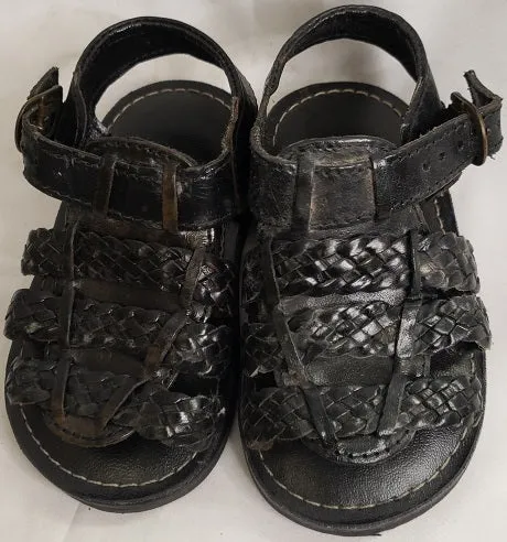 Rab -- Infant's T-Strap Sandals -- Black Easy Wear