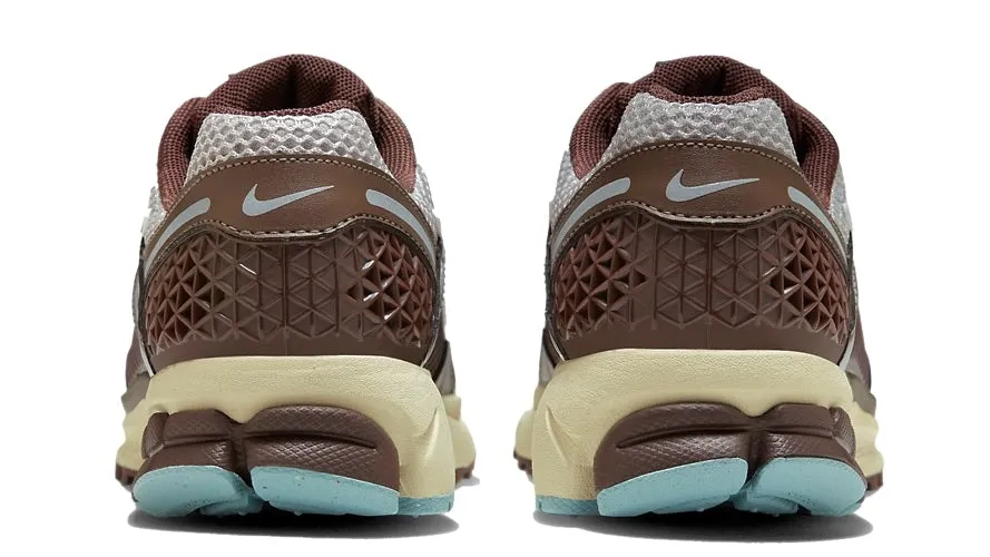 Daily Essential Nike Zoom Vomero 5 Earth Fossil (Women's)