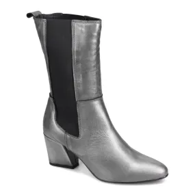 Date Ready Winter Comfort Secure Hold Bueno Women's Sienna Heeled Chelsea Boot in Pewter Metallic