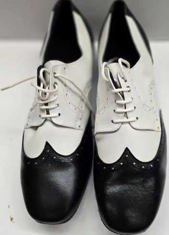 Roberto ?C Men's Standard Ballroom Oxford -- Black/White Ventilation holes Trail Strong
