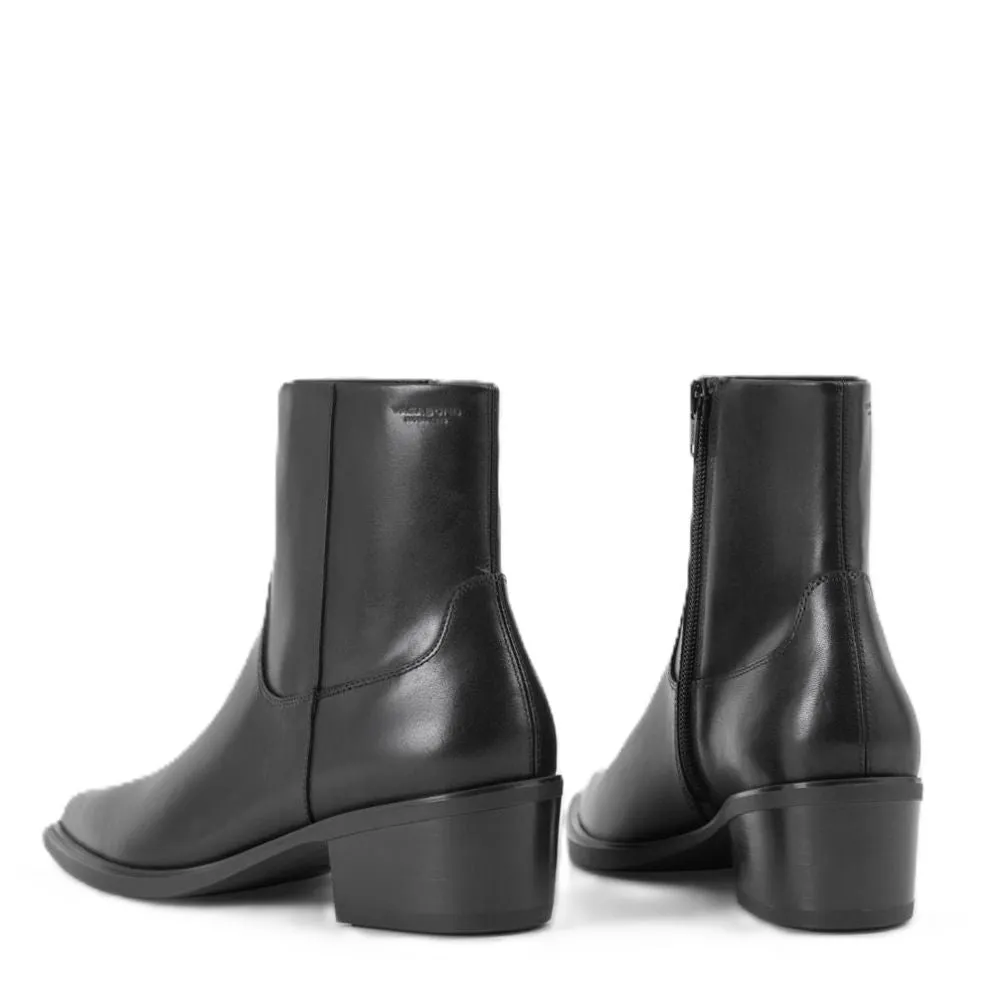 Combat Look Flexible Frame Snowy Path Vagabond Women's Kelsey Boots in Black Leather Mid Ankle