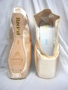 Workout Anti Odor Urban Stroll Recital -- Pointe Shoe -- Pink Satin
